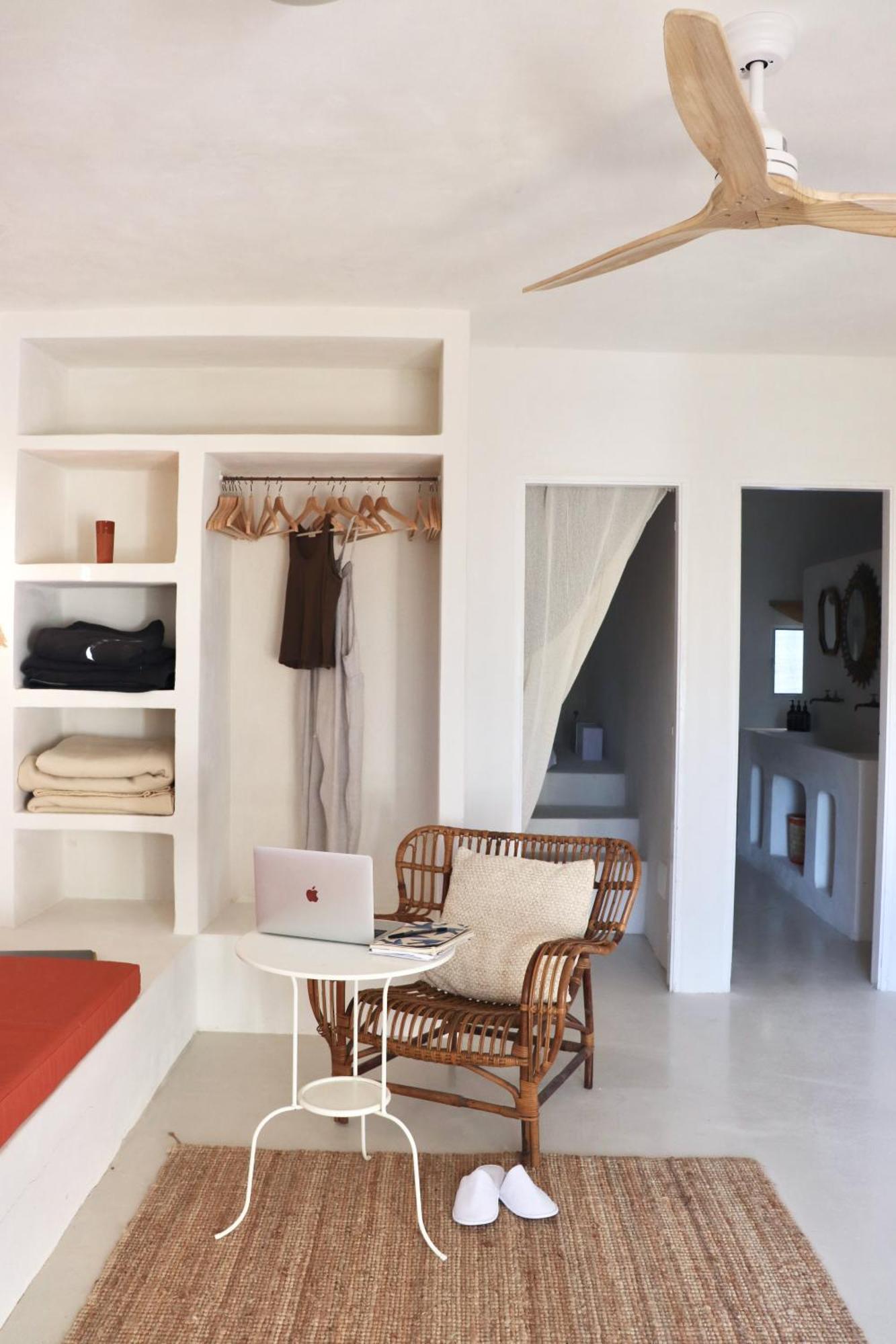 La Pandilla Ibiza Hostel